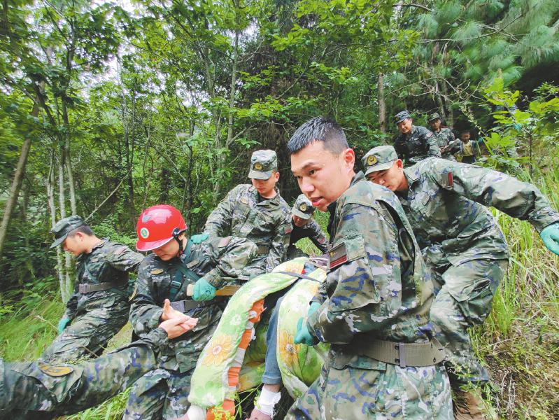 9月6日，武警.jpg